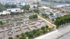 <strong>傍晚时分的龙江河畔</strong>