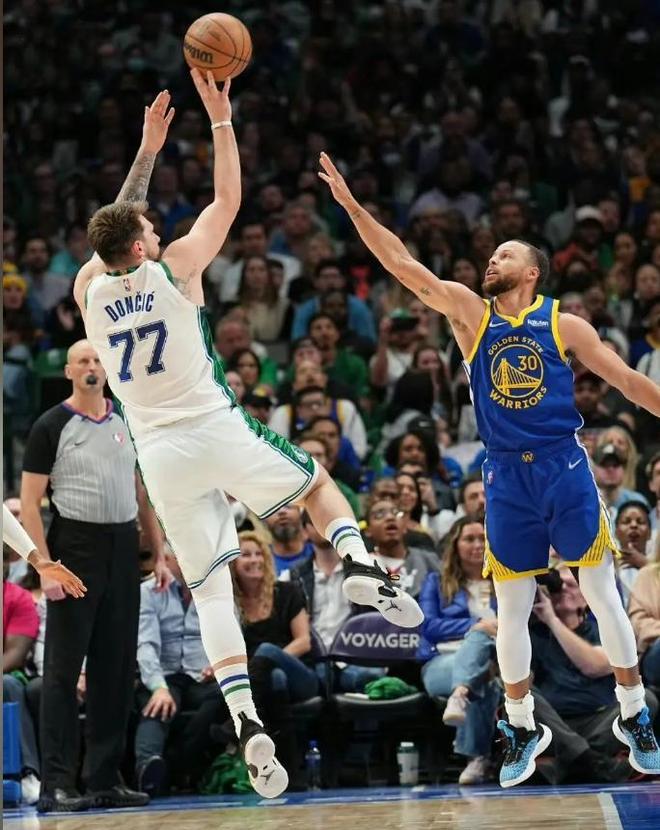 东契奇27岁创NBA三分纪录 超越库里成最年轻1600三