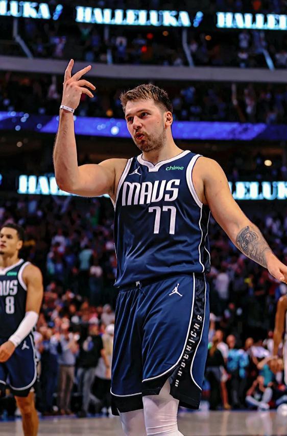 东契奇27岁创NBA三分纪录 超越库里成最年轻1600三