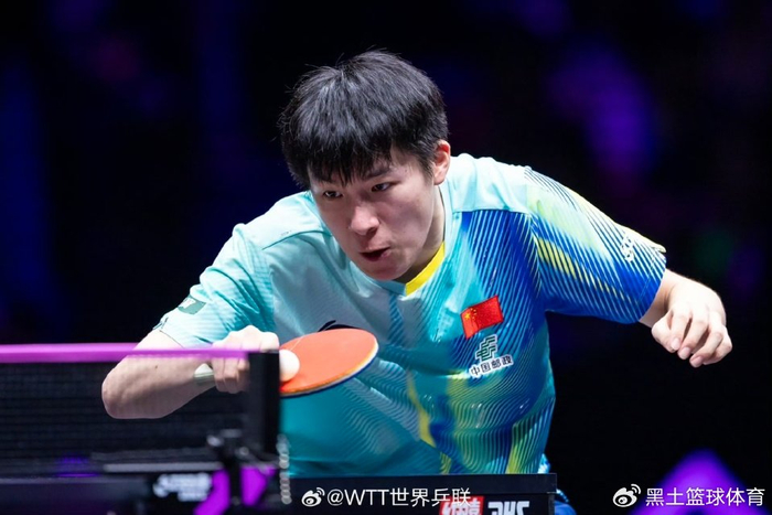 温瑞博重庆冠军赛力克邱党晋级半决赛