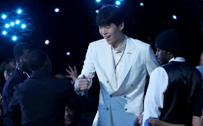 开拓者因提前接触杨瀚森被NBA重罚10万美元